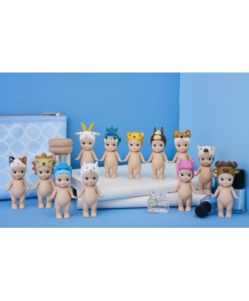 Animal series 4, box of 12 figurines